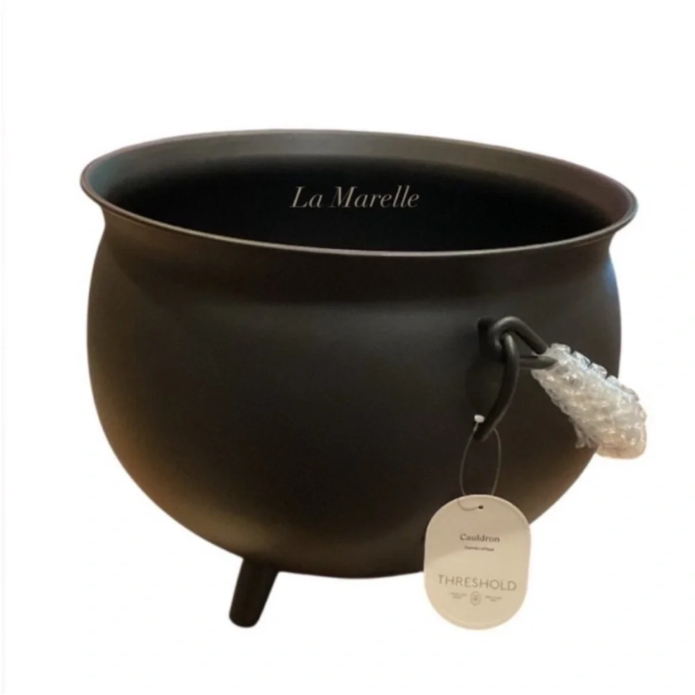 Large Halloween Metal Cauldron Black - Threshold